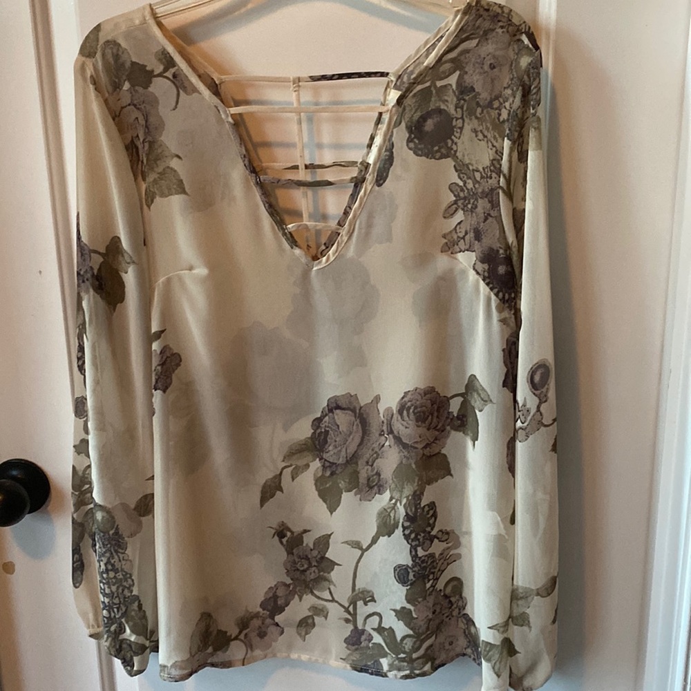 Les Soeurs Off-white Sheer Floral Long Sleeve Blouse